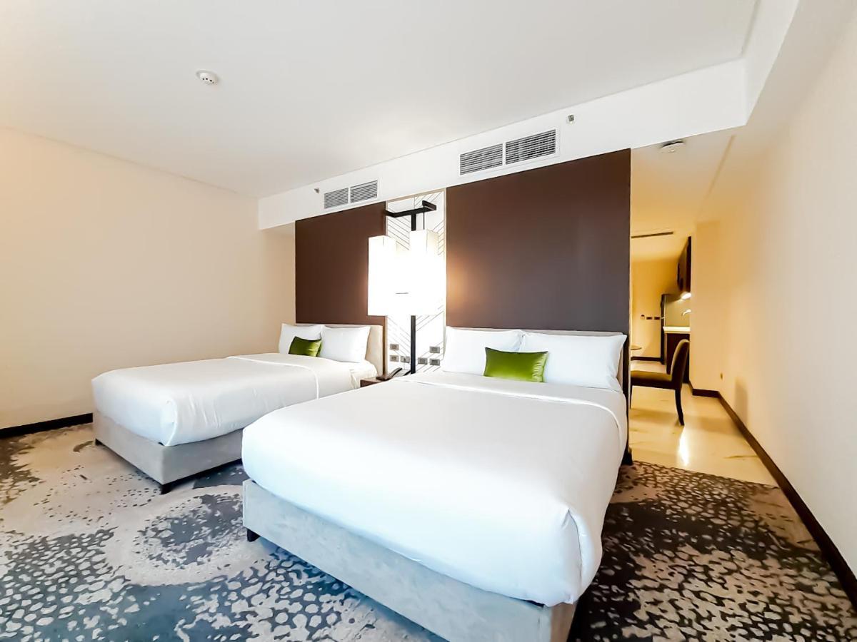 The Excelsior Hotel Las Piñas Ngoại thất bức ảnh
