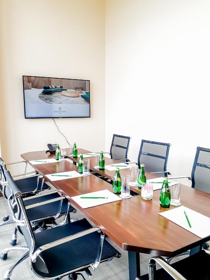 The Excelsior Hotel Las Piñas Ngoại thất bức ảnh